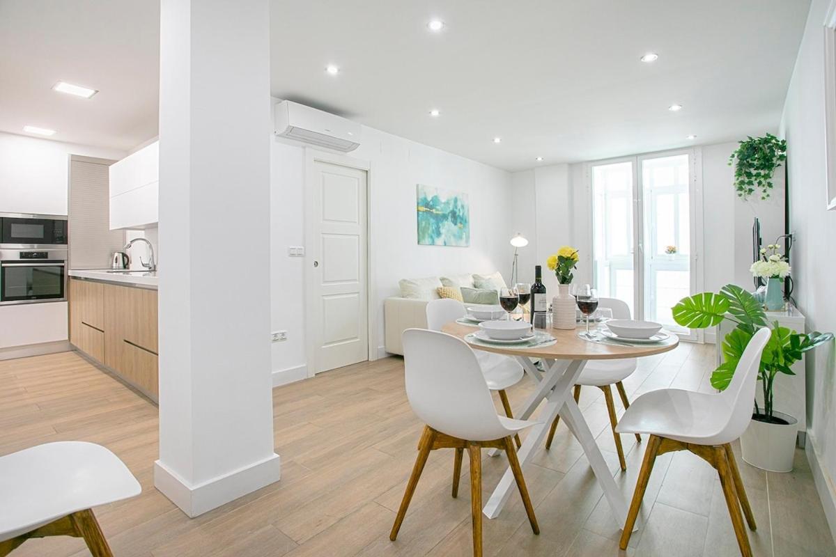 -Malagasunapts-Citycentre Private Patio Экстерьер фото