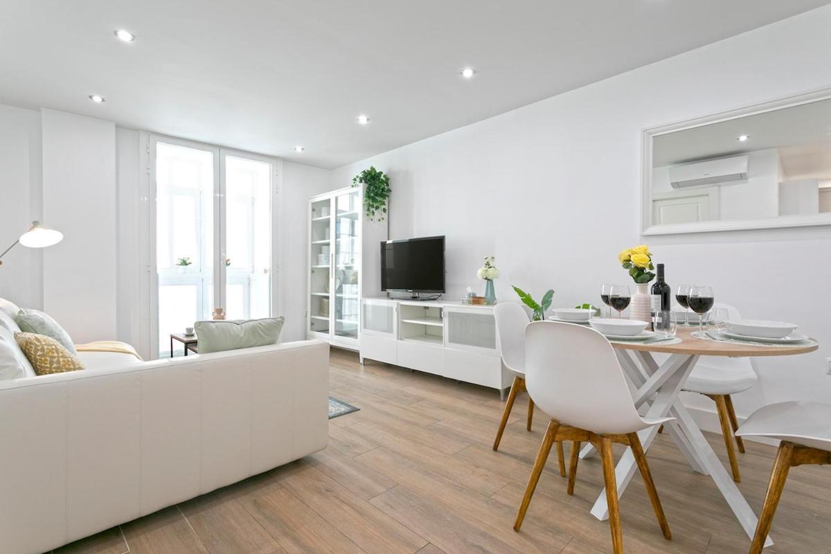 -Malagasunapts-Citycentre Private Patio Экстерьер фото